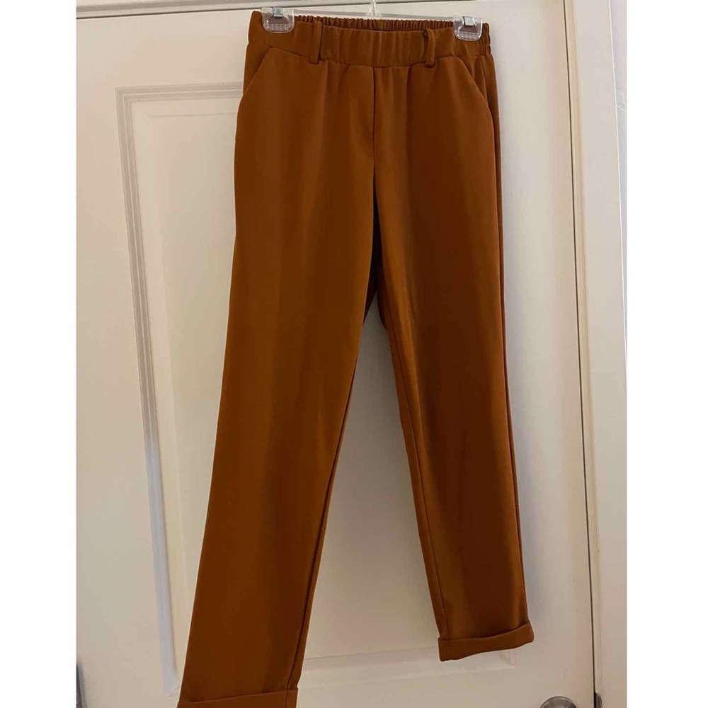 Rust colored women’s pants size medium